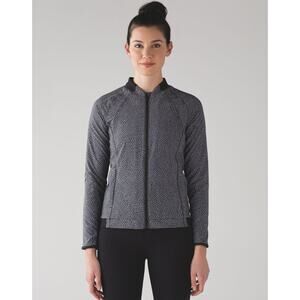 Lululemon Hit It Running Bomber Jacket Womens 8 Frozen Fizz Black